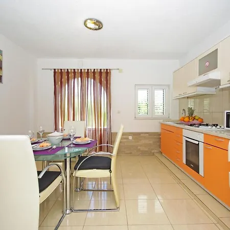 Villa Ctza132 With Private Pool And Jacuzzi Kozica