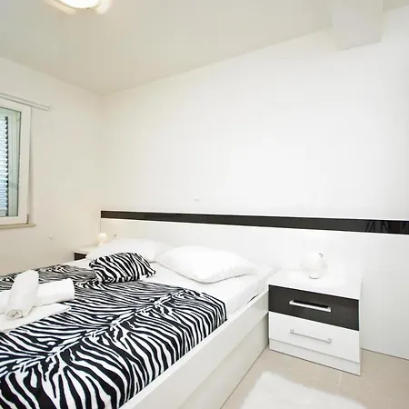 Ctza132 With Private Pool And Jacuzzi Kozica